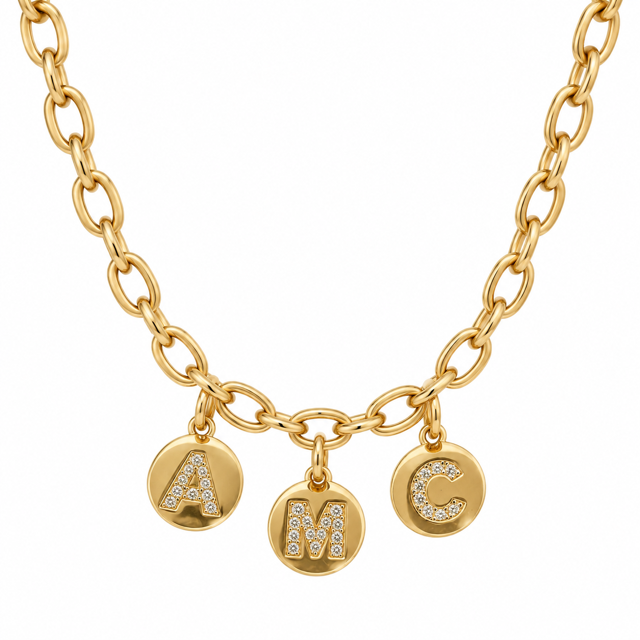 Collar Mis Iniciales con letras de circonitas bañado en oro de 18k - Alma de Plata