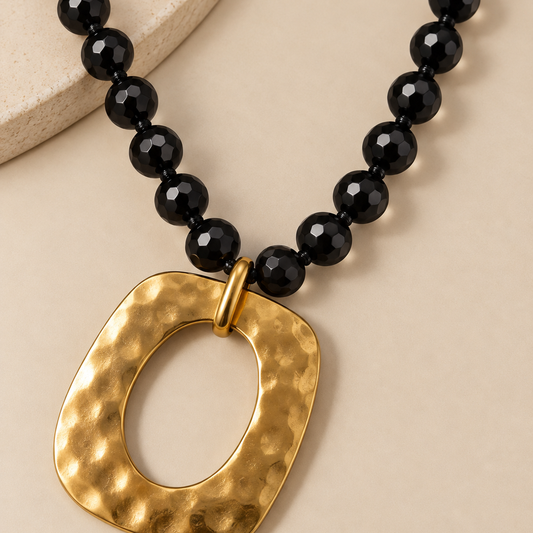 Collar Vela con piedra y vela dorada - Alma de Plata