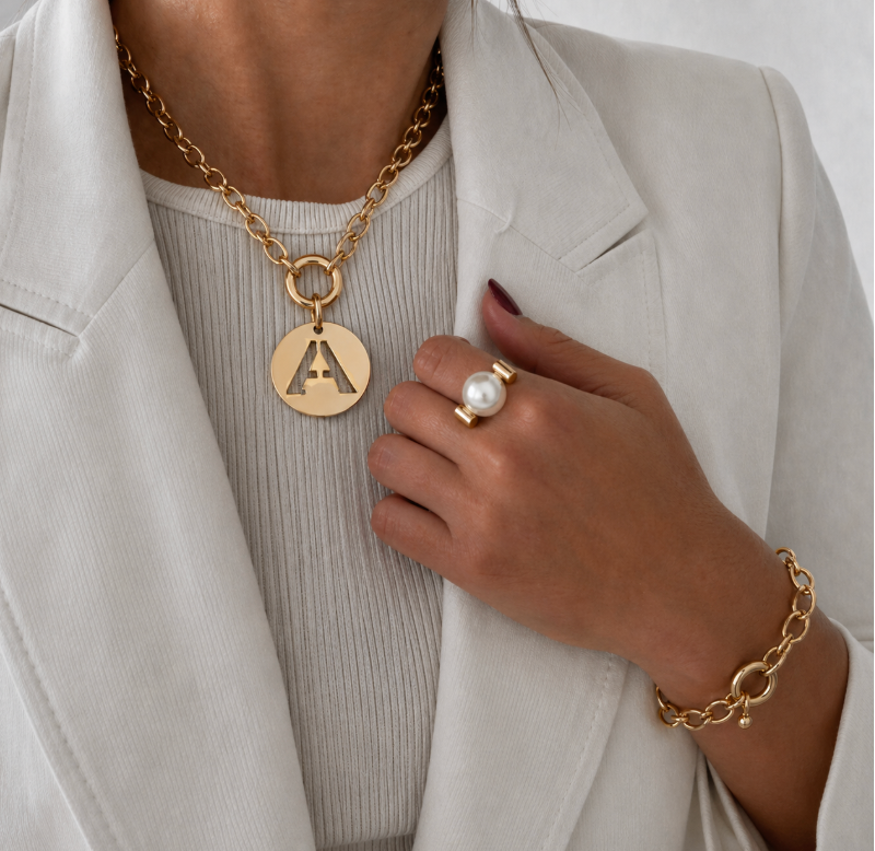 COLLAR LETRA CALISTA