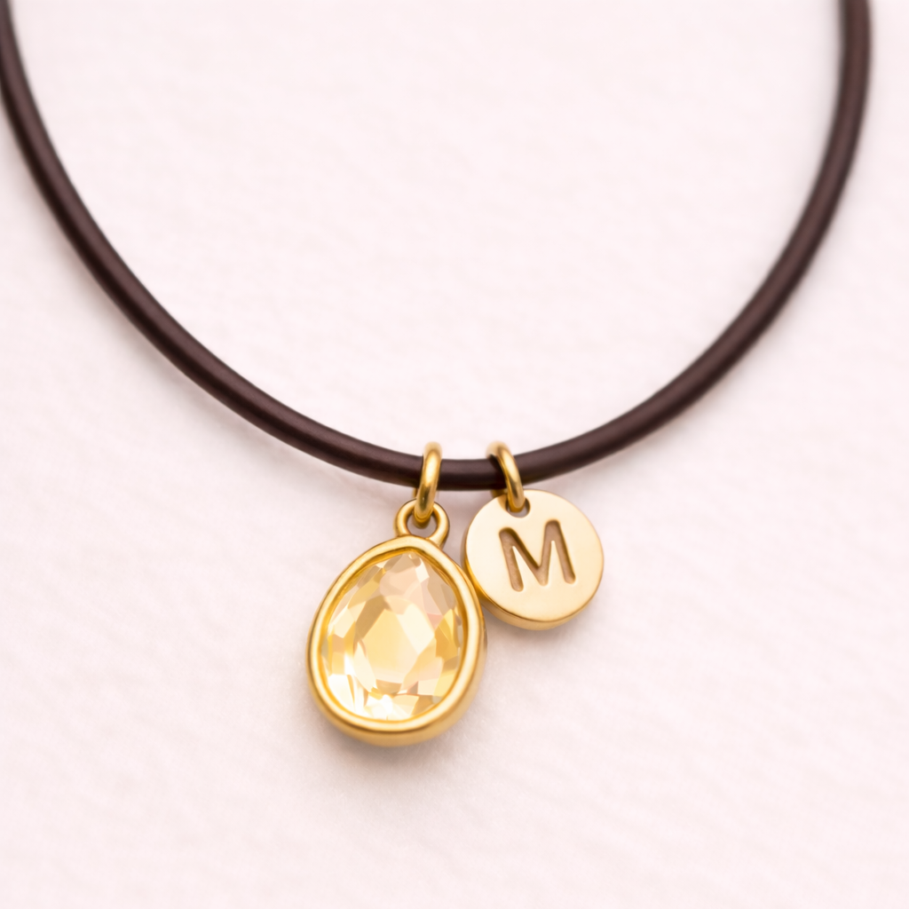 COLLAR INICIAL MIKA
