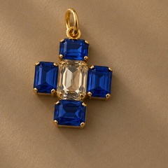 Charm Cruz Esenza Maxi de cristales, vista 3 - Alma de Plata
